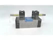 FESTO MN1H-5/3E-D-1-C FESTO MN1H-5/3E-D-1-C