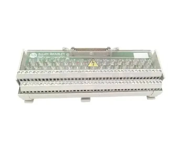 Allen Bradley 1492-IFM40F-F120-2 Allen Bradley 1492-IFM40F-F120-2