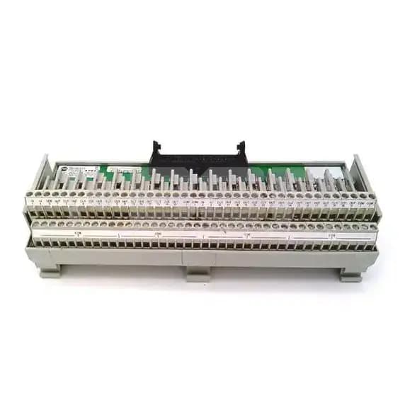 Allen Bradley 1492-IFM40F-F-2 Allen Bradley 1492-IFM40F-F-2