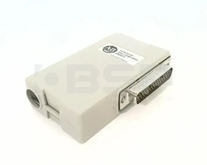 Allen Bradley 2090-U3CBB-DM12 Allen Bradley 2090-U3CBB-DM12
