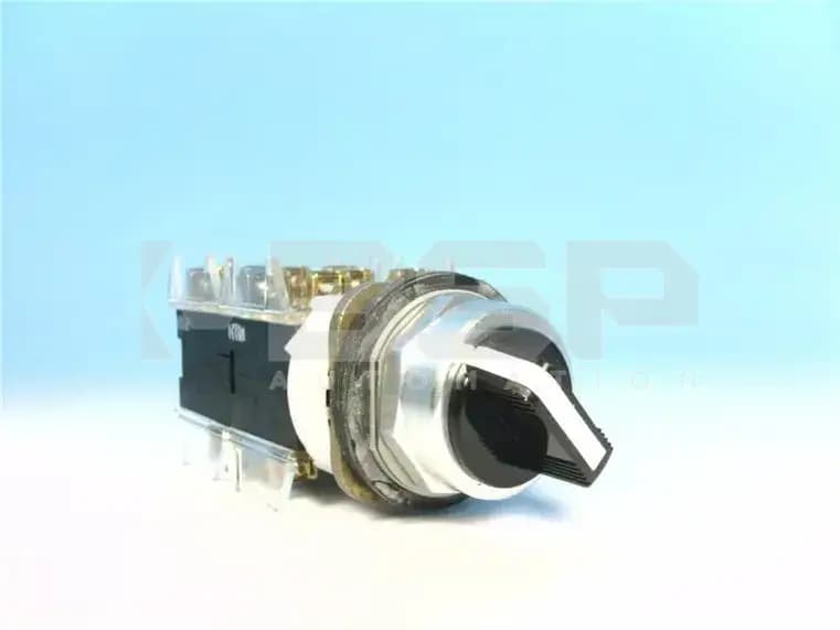 Allen Bradley 800T-J4KR1C Allen Bradley 800T-J4KR1C