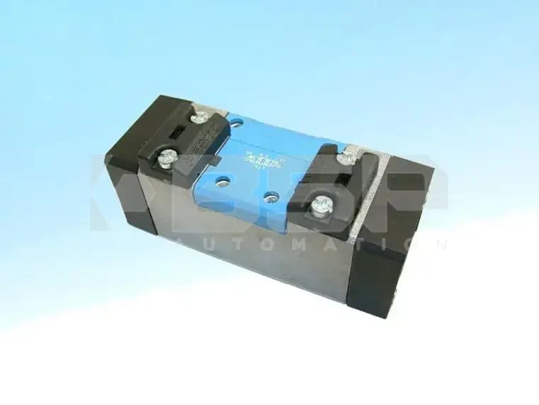 FESTO VL-5/3E-D-1-C FESTO VL-5/3E-D-1-C